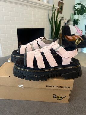 Dr. Martens Women’s Mattison Platform 3 Strap Pink Suede 3S